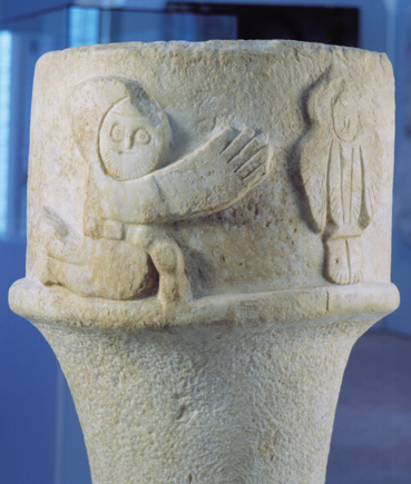 Un antico fonte battesimale esposto nel museo d'arte sacra di Vicchio